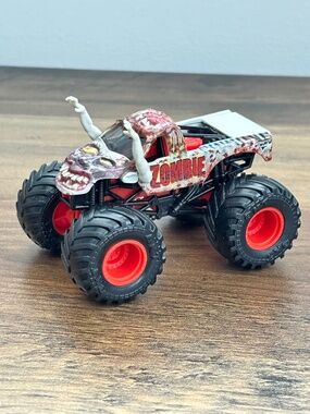 Monster Jam 1:64 Zombie Arms Move White Black Red Tires Monster Truck Die Cast